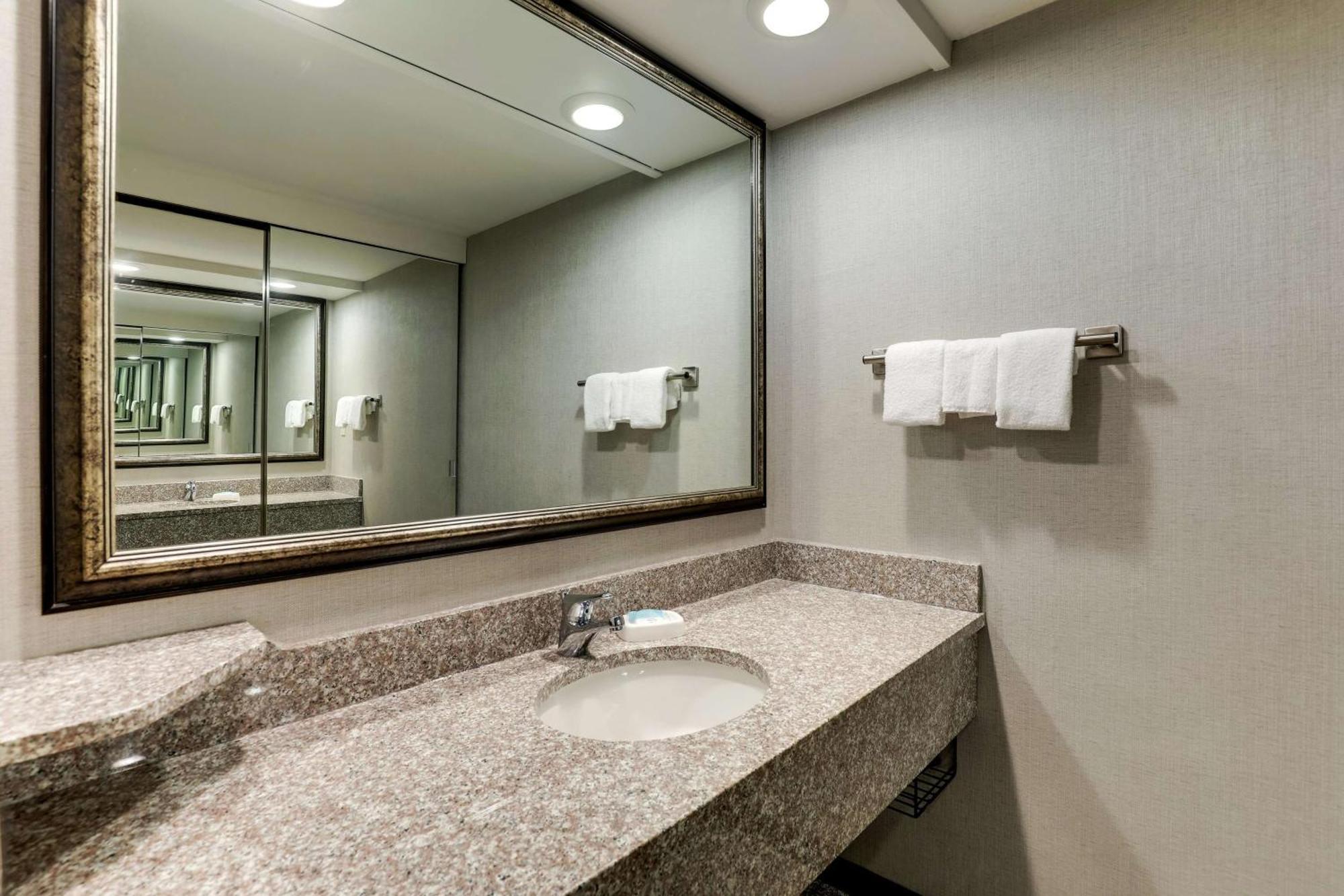 Drury Inn & Suites Columbus דבלין מראה חיצוני תמונה